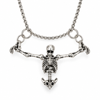 Collar con Colgante de Esqueleto – vista frontal sobre fondo blanco