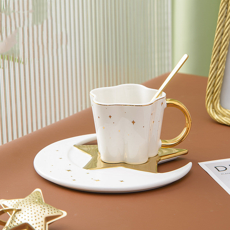 Taza de Porcelana Estrella y Luna – 120 ml · Blanco