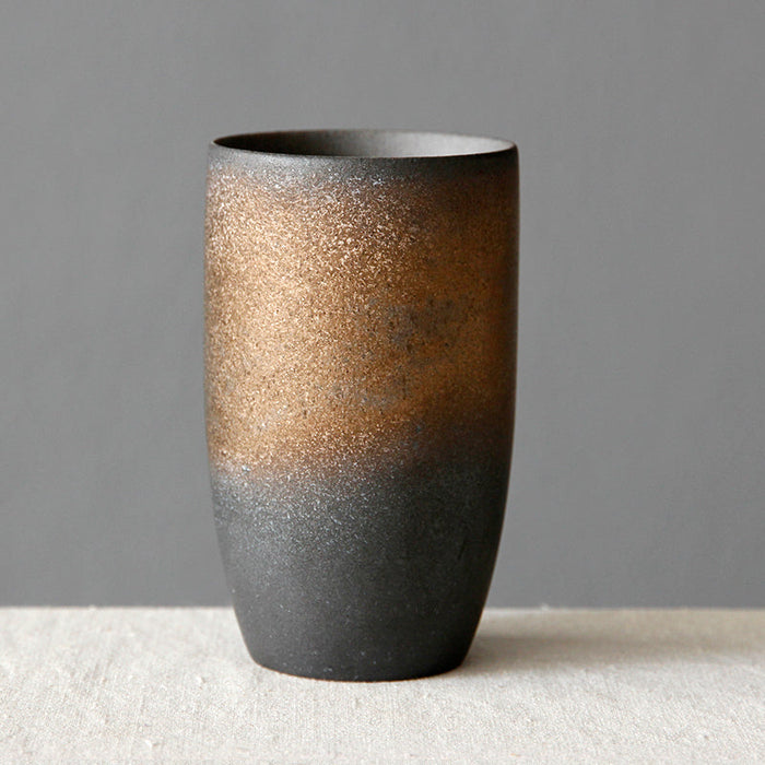 Taza de Gres de Estilo Artesanal – 201–300 ml · Dorado