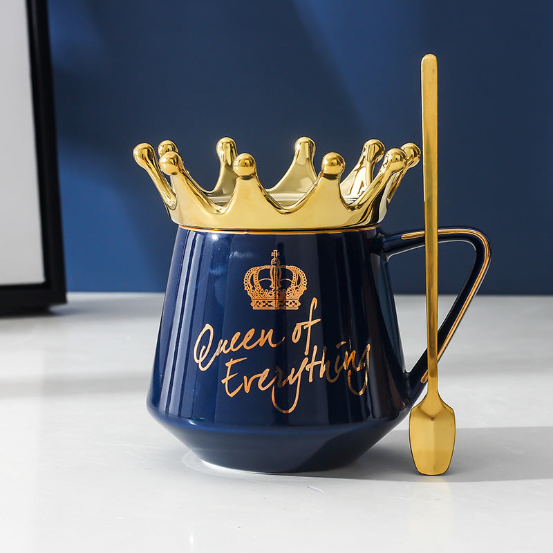 Taza con Corona “Queen of Everything” – 11 oz · Azul marino